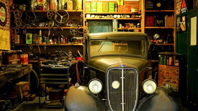 Garage Cleanout Services: Transforming Clutter into Usable Space